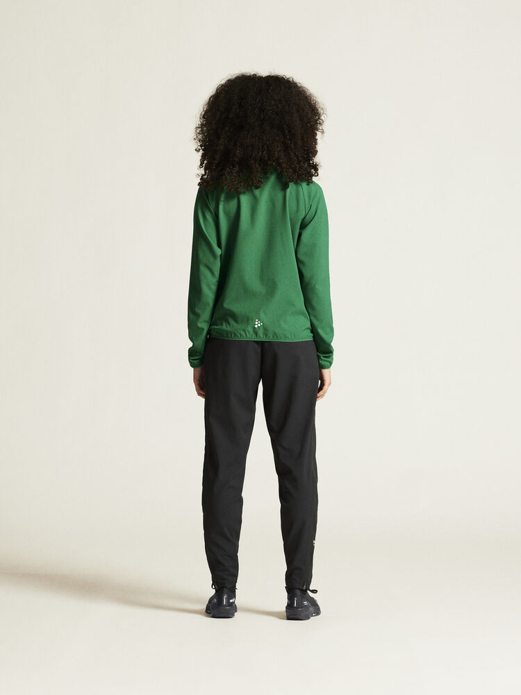1914673-651000_Rush-2-Training-Jacket-W_closeup3