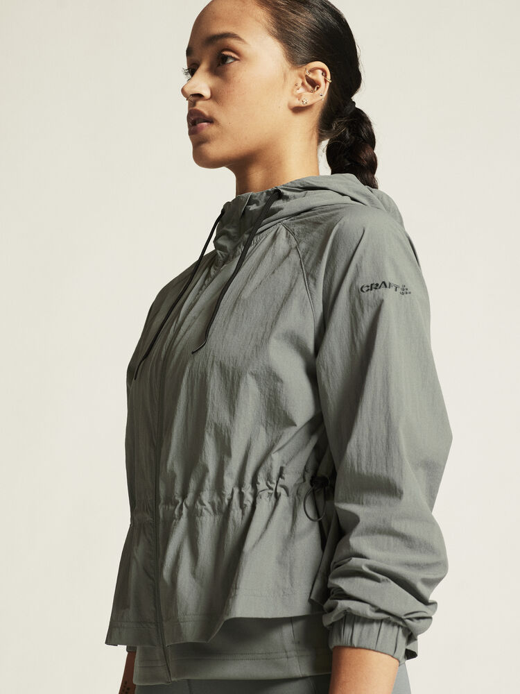 1914692-647000_ADV-Join-Windbreaker-W_closeup5