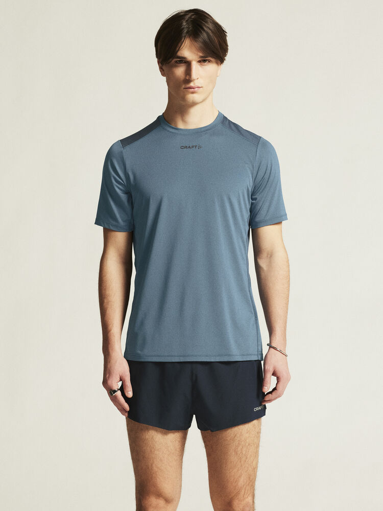 1914792-376000_ADV-Essence-SS-Tee-2-M_closeup4