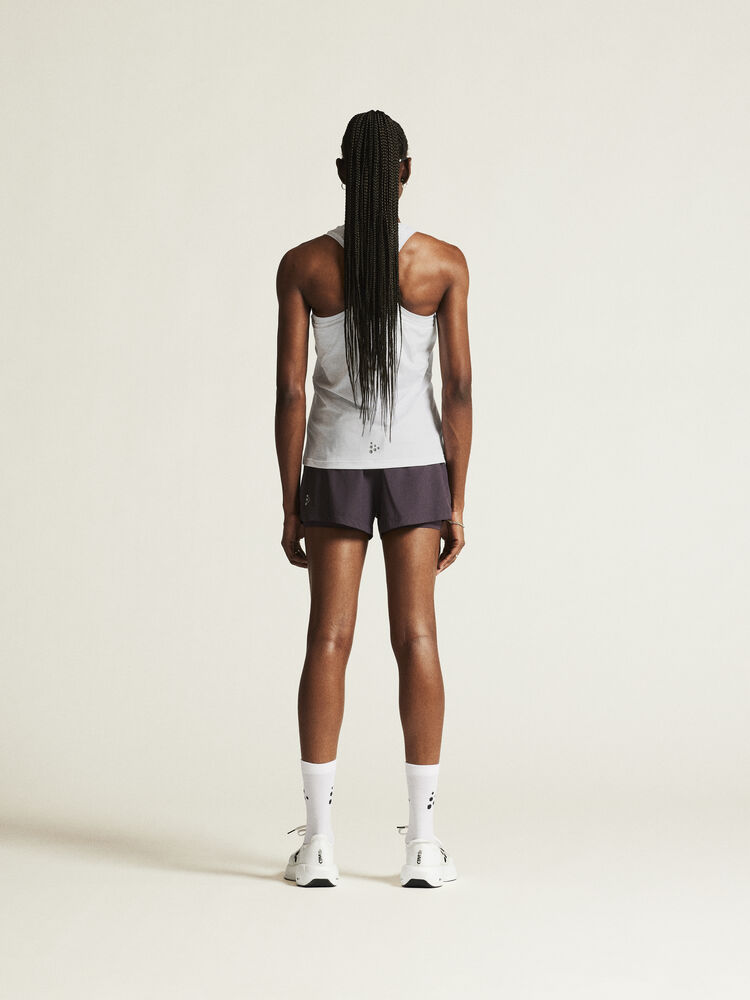 1914796-900000_ADV-Essence-Singlet-2-W_closeup3