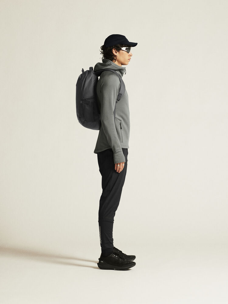 1915240-647000_ADV-Explore-Power-fleece-Hood-Jkt-M_closeup2
