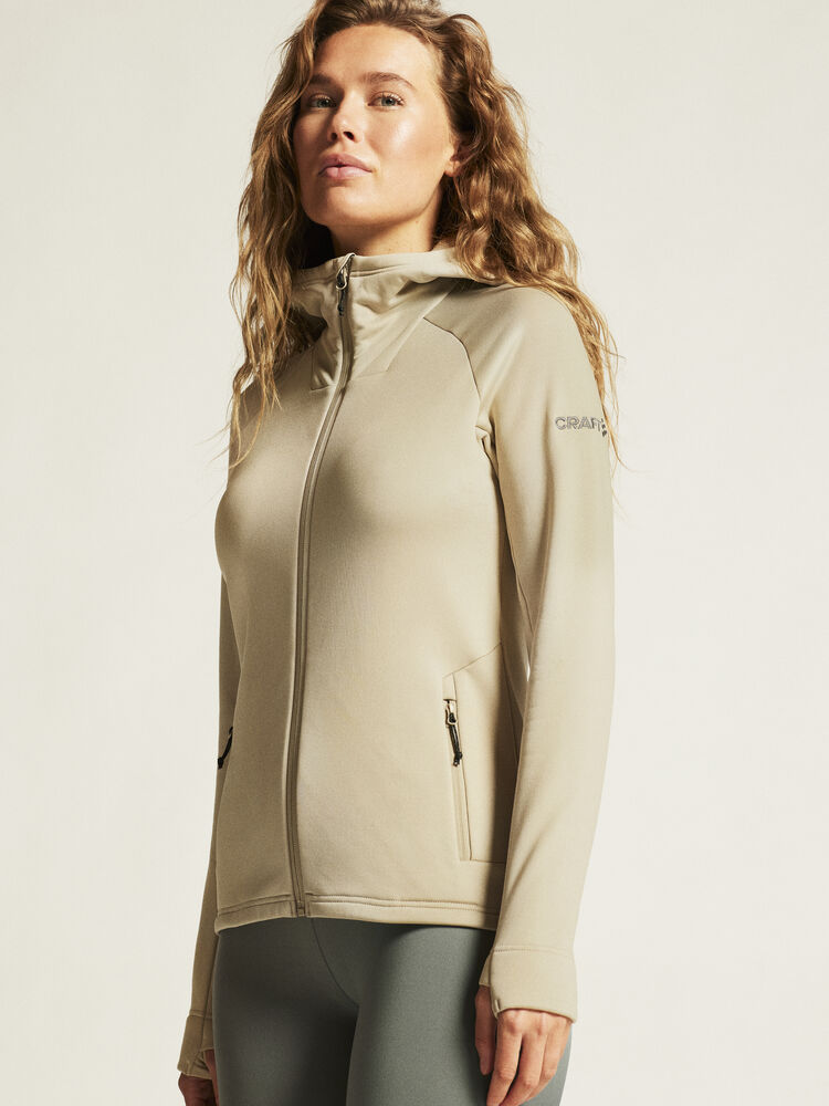 1915241-608000_ADV-Explore-Power-Fleece-Hood-Jkt-W_closeup9
