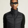 1915255-999000_ADV-Explore-Lt-Down-Vest-W_closeup5