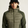 1915256-664000_ADV-Explore-Lt-Down-Hybrid-Jkt-M_closeup5