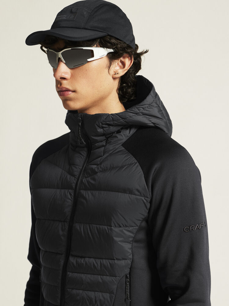 1915256-999000_ADV-Explore-Lt-Down-Hybrid-Jkt-M_closeup5