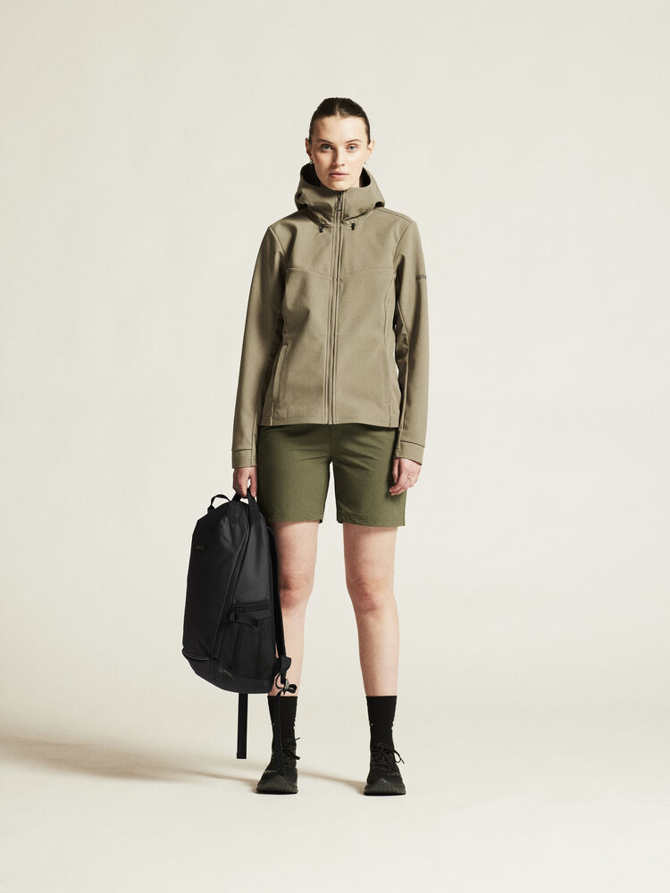 1915259-237000_ADV-Explore-Softshell-2-Jkt-W_closeup1