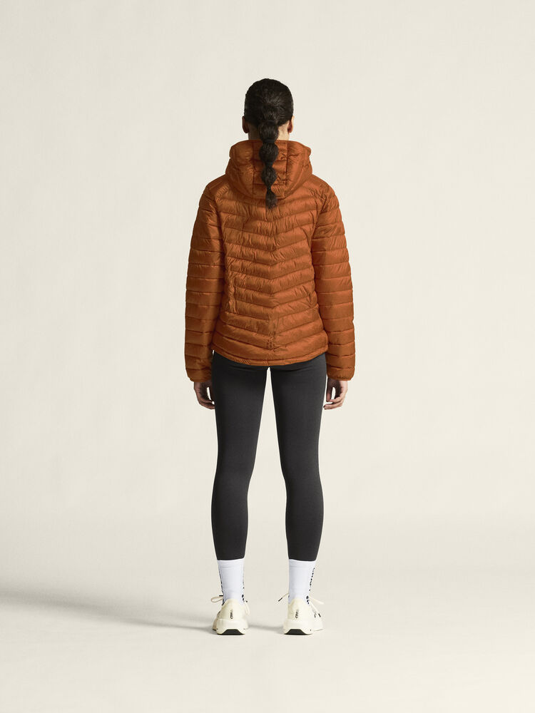 1915261-699000_CORE-Explore-Lt-Insulation-Jkt-W_closeup3
