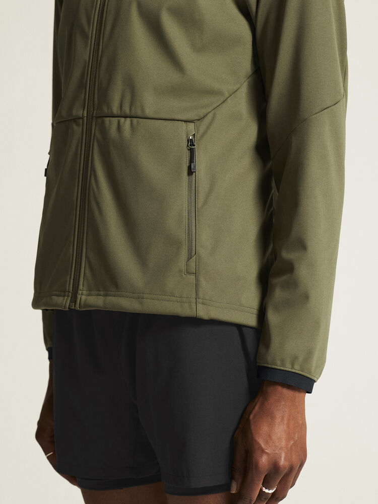 1915263-664000_CORE-Explore-Softshell-2-Jkt-W_closeup6