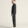 1915299-999000_Community-2-R-Neck-M_closeup4