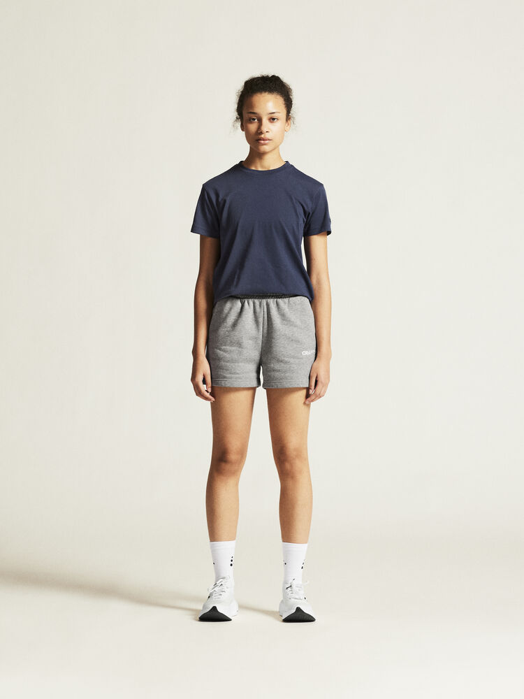1915302-390000_Community-2-Tee-W_closeup1