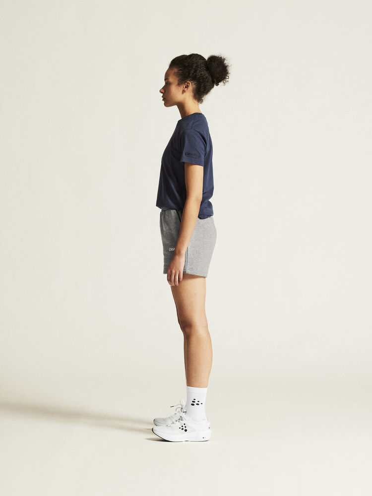 1915302-390000_Community-2-Tee-W_closeup4