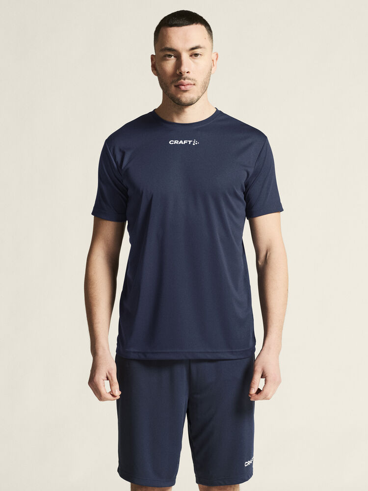 1915303-390000_Squad-Go-Function-Tee-M_closeup5