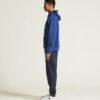 1915344-346000_Community-2-Logo-Hoodie-M_closeup4