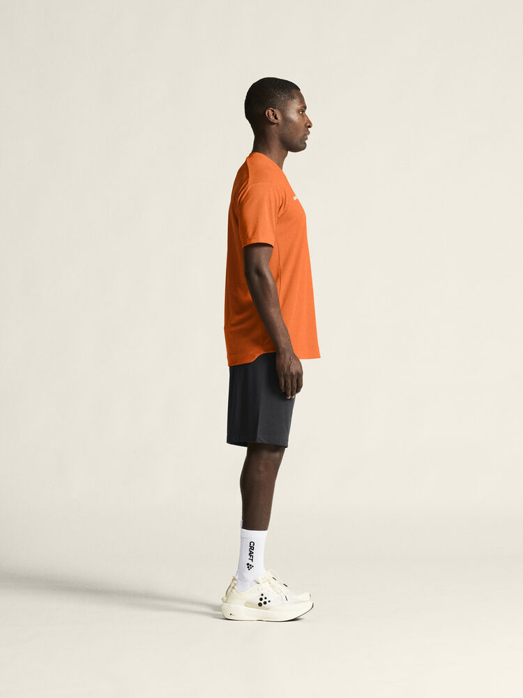 1915635-575000_Evolve-2-Structured-Jersey-M_closeup2