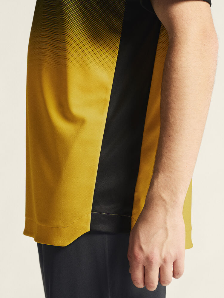 1915638-999552_Evolve-2.0-Structured-Graphic-Jersey-M_closeup7