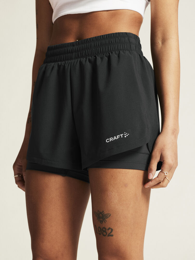 1915946-999000_ADV-Essence-2-in-1-shorts-2-W_closeup5