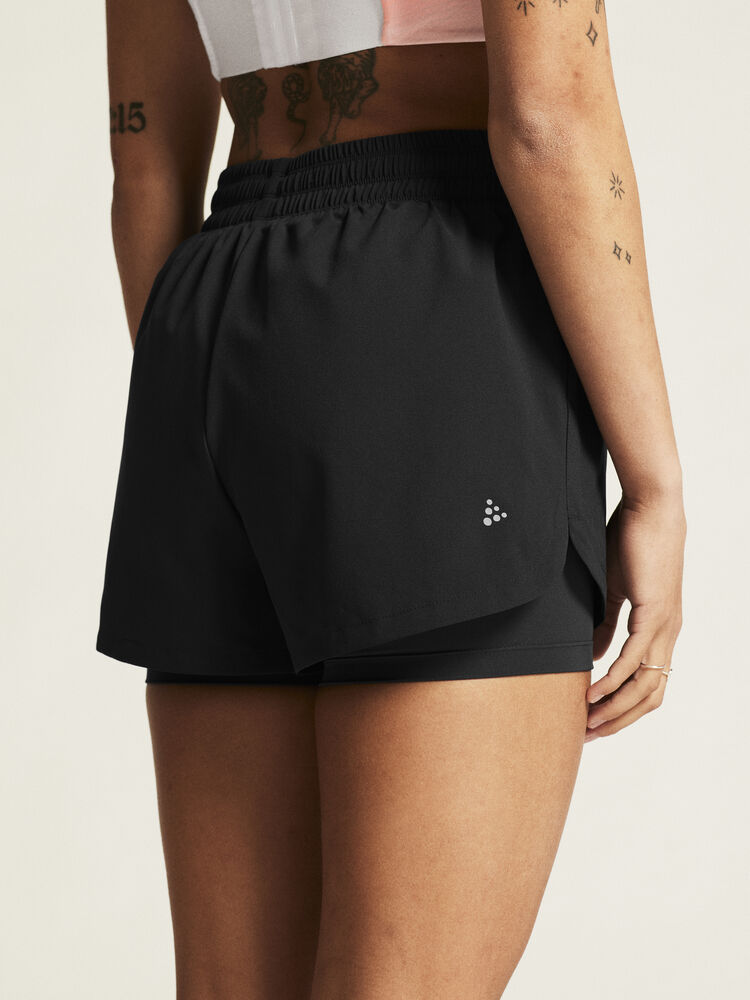 1915946-999000_ADV-Essence-2-in-1-shorts-2-W_closeup6