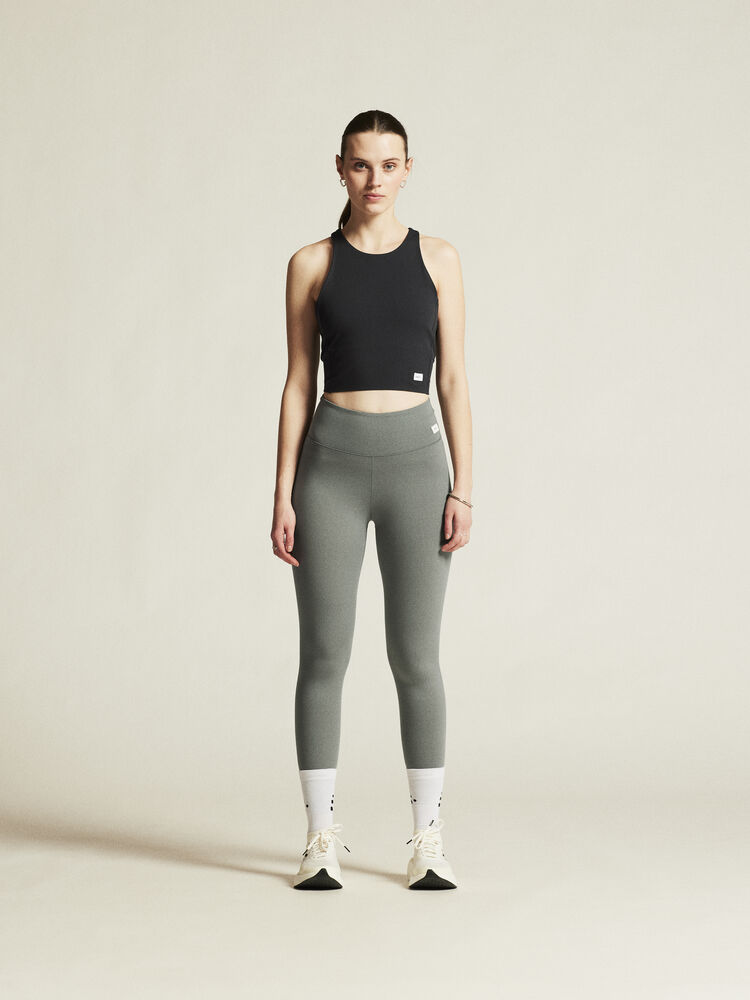 1916009-999000_Collective-Cropped-Singlet-W_closeup1