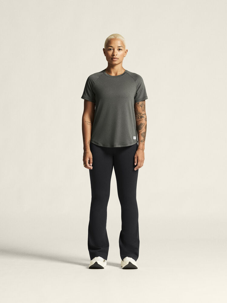 1916026-970000_Collective-SS-Tee-W_closeup1