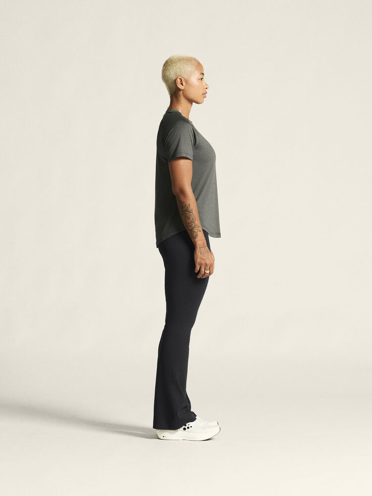 1916026-970000_Collective-SS-Tee-W_closeup2