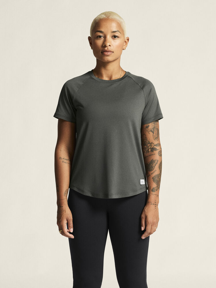 1916026-970000_Collective-SS-Tee-W_closeup4