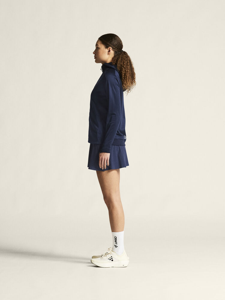 1916042-390000_Evolve-2-Hood-Jacket-W_closeup4