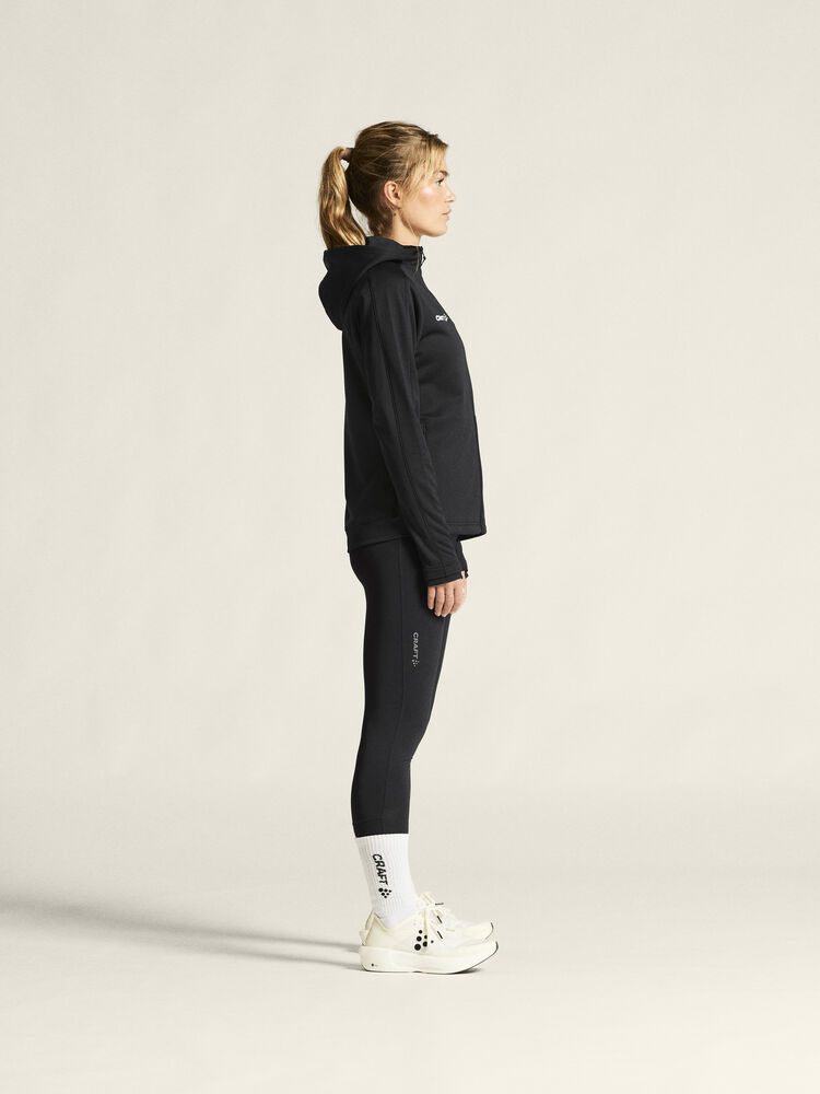 1916042-999000_Evolve-2-Hood-Jacket-W_closeup2