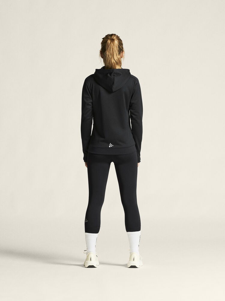 1916042-999000_Evolve-2-Hood-Jacket-W_closeup3