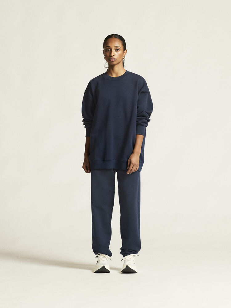 1916303-396000_Frequent-Sweatpants-W_closeup1