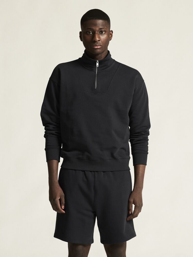 1916304-999000_Frequent-HZ-Sweatshirt-M_closeup4