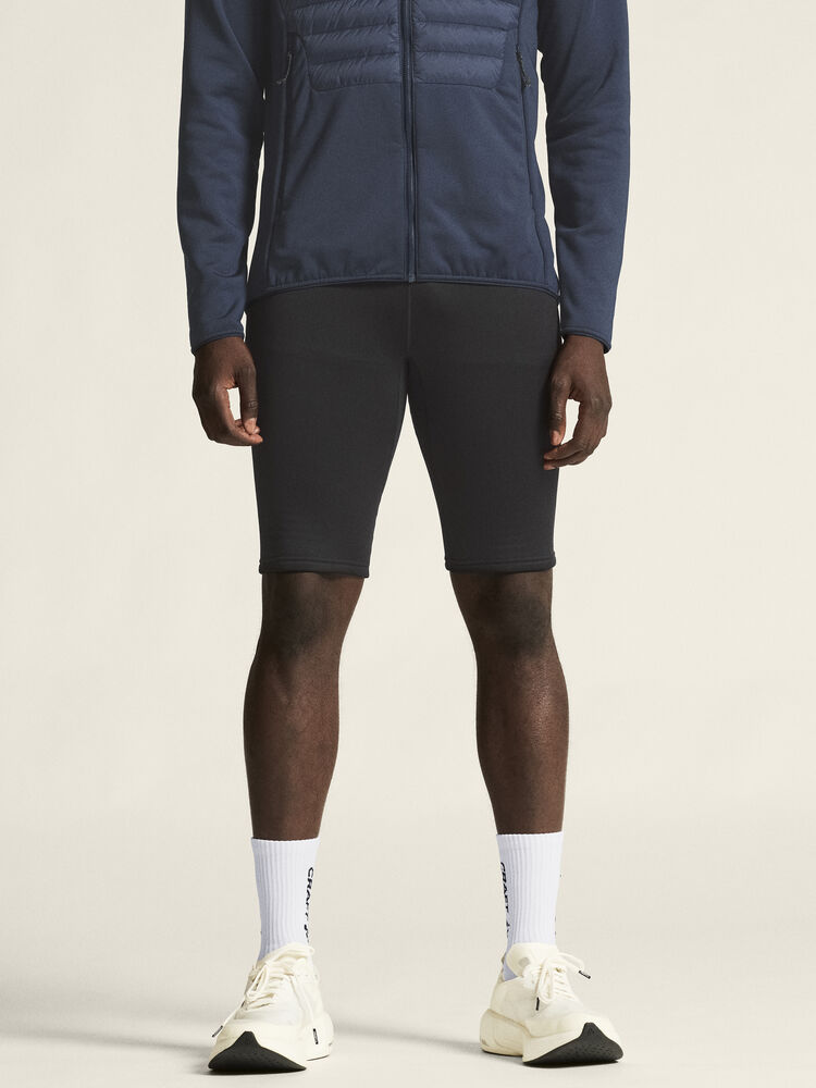 1916708-999000_Explore-Power-Fleece-Short-Tights-M_closeup4