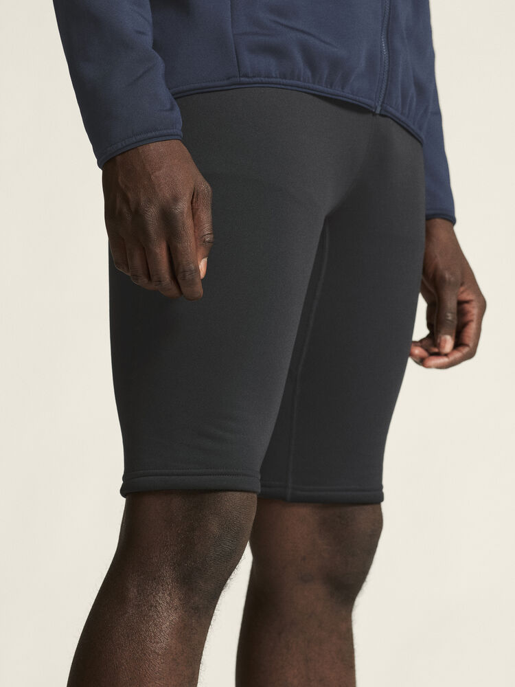 1916708-999000_Explore-Power-Fleece-Short-Tights-M_closeup5