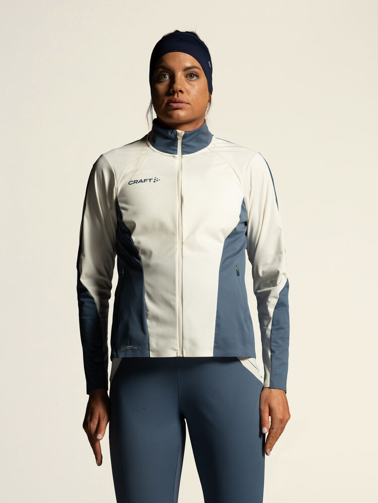 1916810-376000_OL-Norway-Race-Jacket-2.0-W_Closeup3
