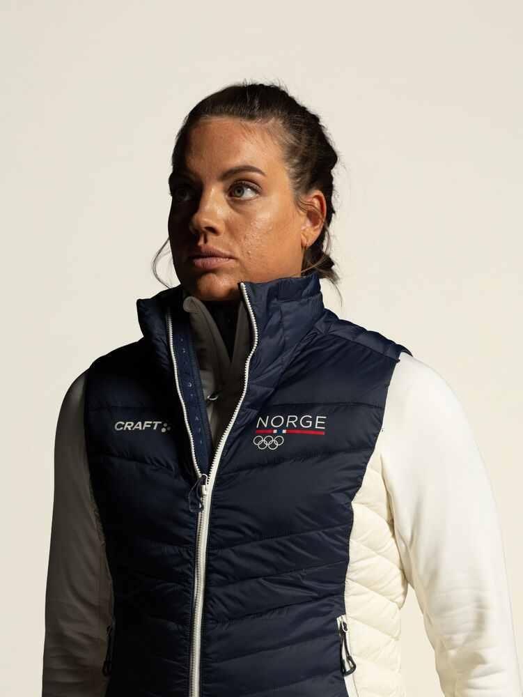 1916848-396396_OL-Norway-Light-Down-Vest-W_Closeup6