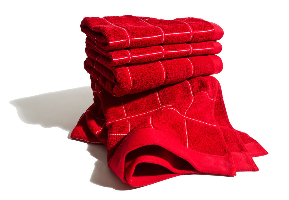 410426_35_Red_closeup1