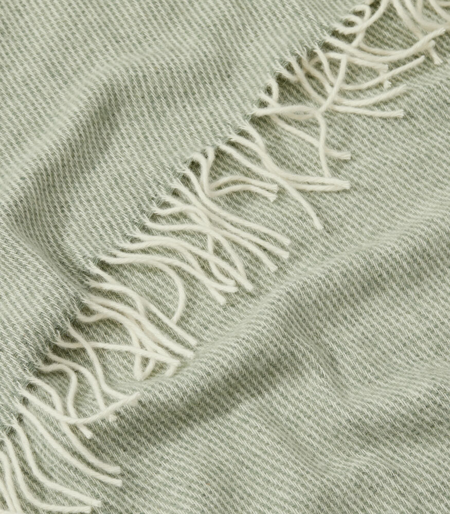 421115-65_PlaidWinton_closeup