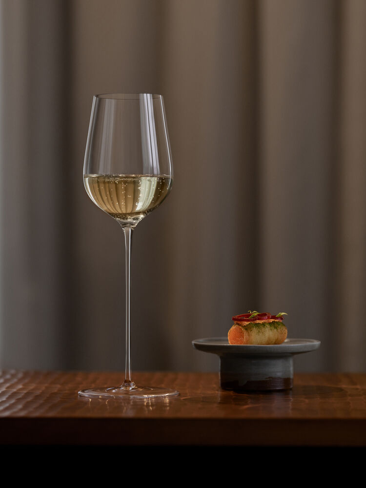 6402914_Orrefors_x_Bjorn_Frantzen_handmade_edition_champagne_glass_29cl_3x4