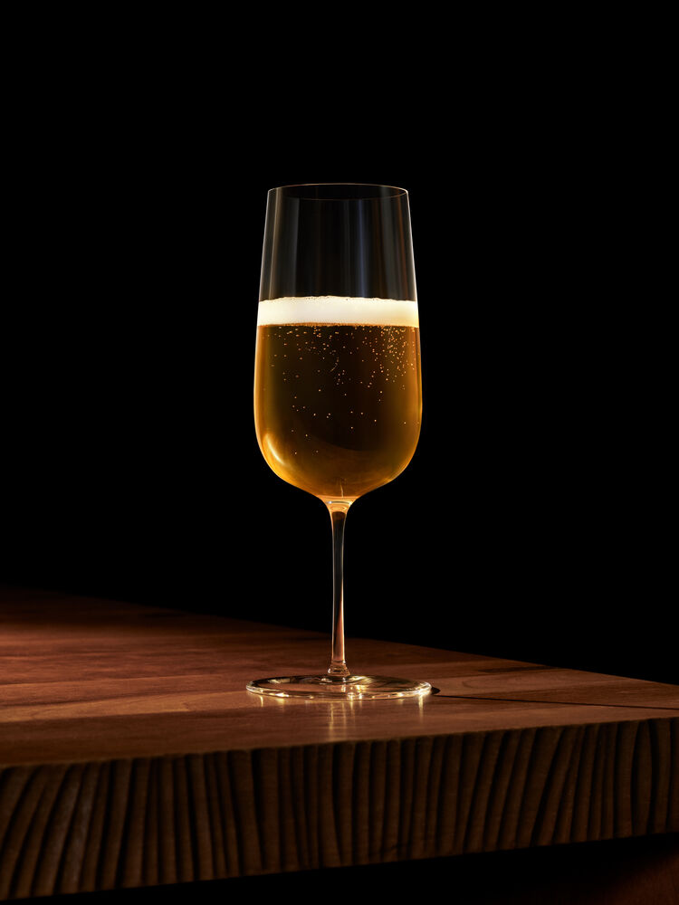 6402919_Orrefors_x_Bjorn_Frantzen_handmade_edition_beer_glass_43cl_3x4
