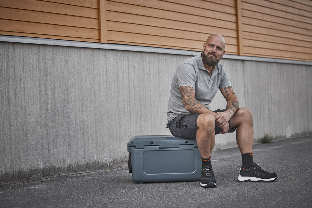 65272320_ServiceShorts_65556430_Poloshirt