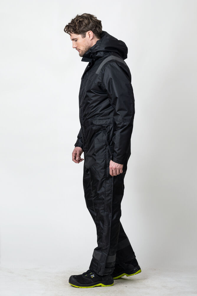 65433436-9900_4334Vinteroverall_ModelPictureLeft