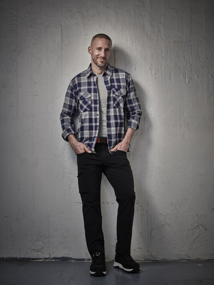 65513801_Flannel-Shirt_65231870_Service-Trousers-Stretch