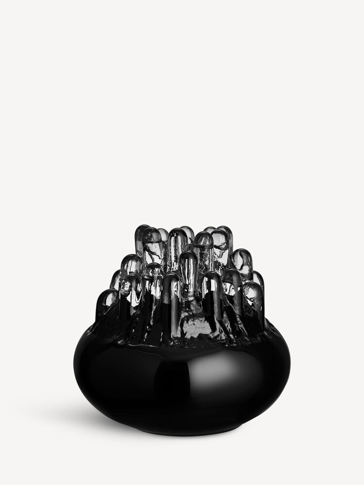 7062113_Polar_Candleholder-H200mm_Black_Kosta-Boda_Goran-Warff_PRO_01_3x4