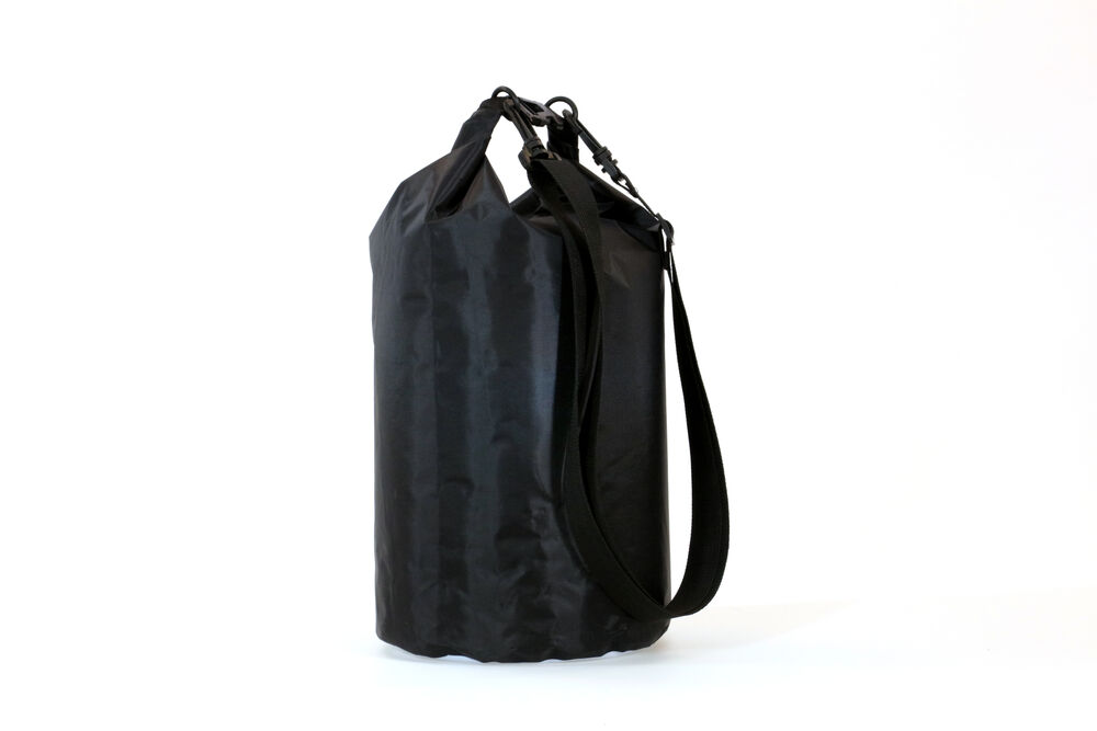 959012-BK_Black_back